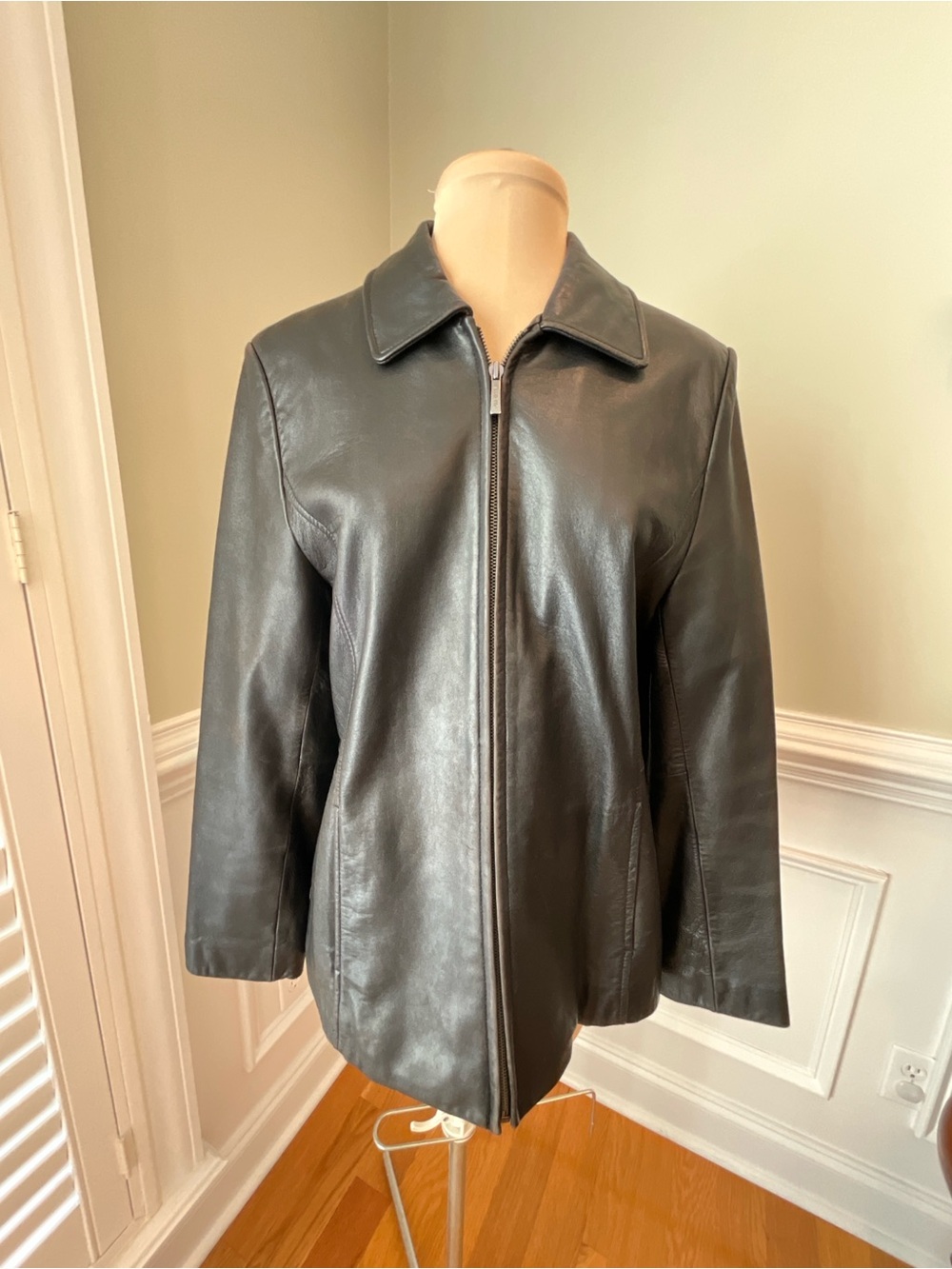 Liz Claiborne Black Leather Zip-Front Jacket Y2K - Size M